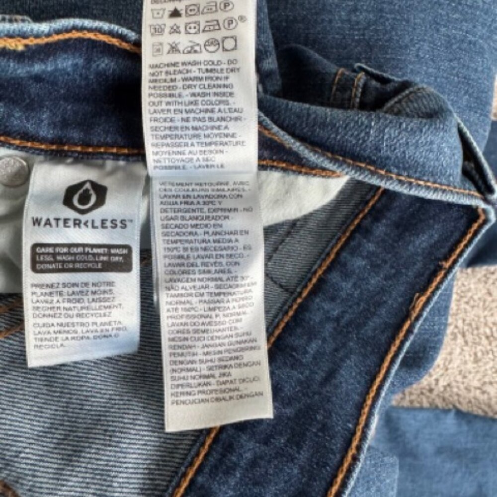 Levi's Ribcage Bell Jean 30x32 - Picture 14 of 15